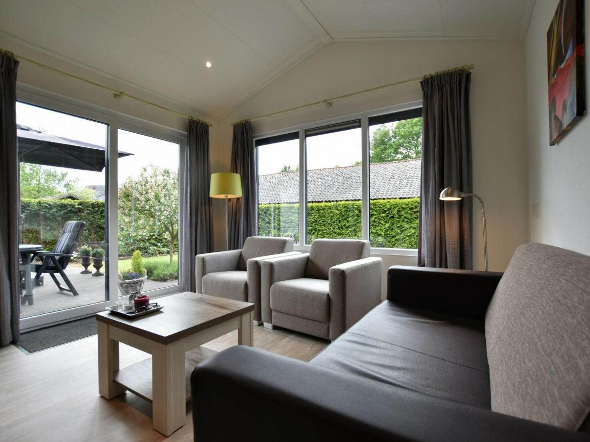 Spacious Chalet In Wolfheze With Garden Eksteriør billede