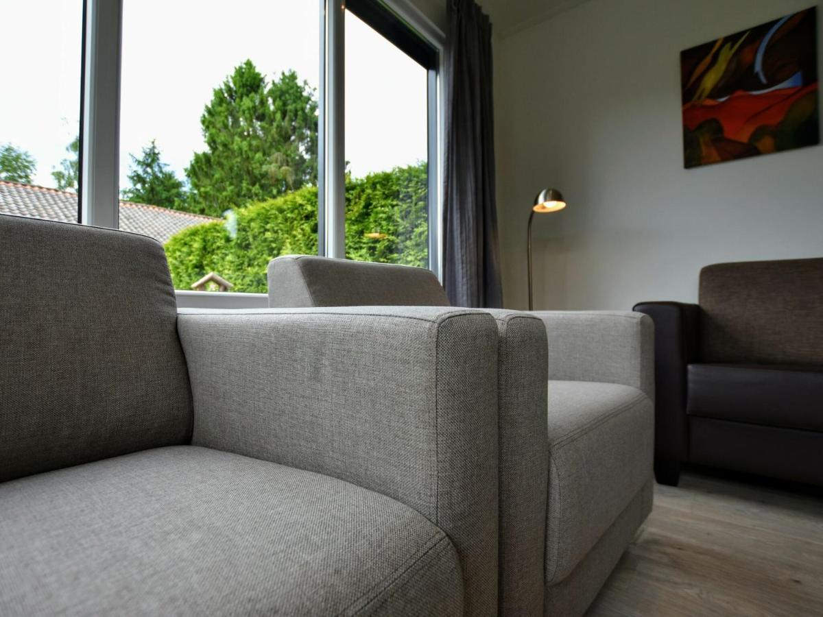 Spacious Chalet In Wolfheze With Garden Eksteriør billede